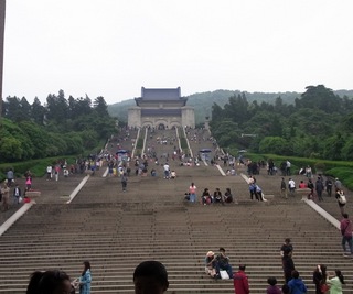 中山 長い階段.jpg